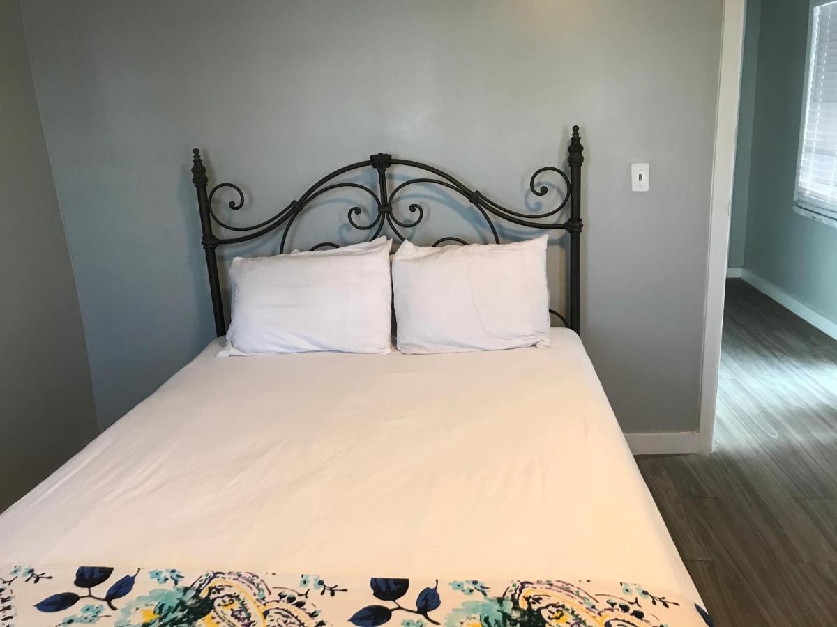 Coral Breeze Homestay Nassau